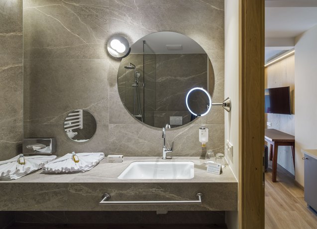 Imagen de la habitación del Hotel Falkensteiner Family Sonnenalpe. Foto 13