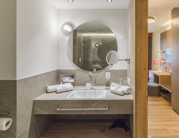 Imagen de la habitación del Hotel Falkensteiner Family Sonnenalpe. Foto 14