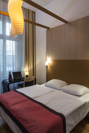 Imagen de la habitación del Hotel Falkensteiner Prague. Foto 3