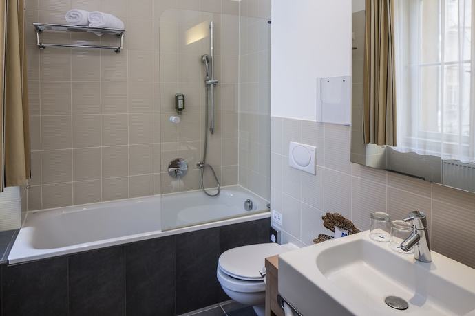 Imagen de la habitación del Hotel Falkensteiner Prague. Foto 14