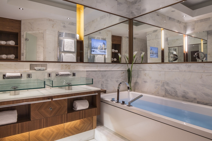 Imagen general del Hotel Falkensteiner Schlosshotel Velden – The Leading Hotels Of The World. Foto 4