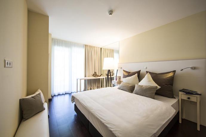Imagen de la habitación del Hotel Falkensteiner Senia. Foto 5