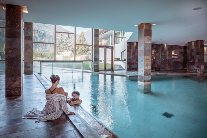 Imagen de la piscina del Hotel Falkensteiner and Spa Carinzia. Foto 16