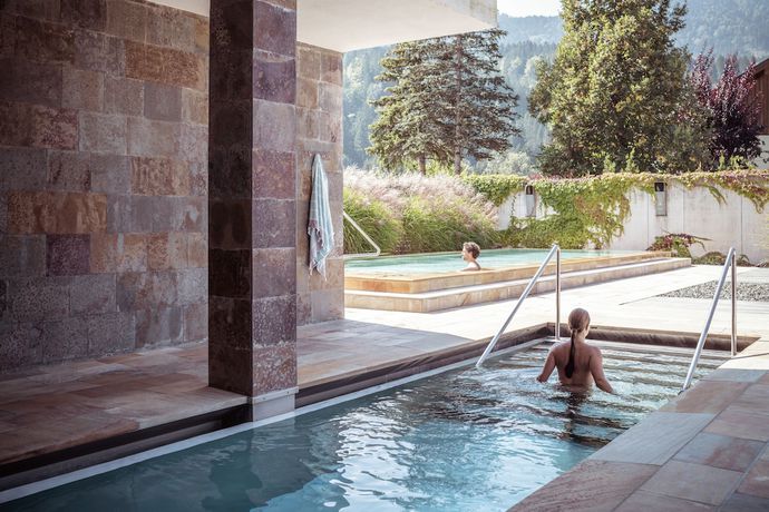 Imagen de la piscina del Hotel Falkensteiner and Spa Carinzia. Foto 17