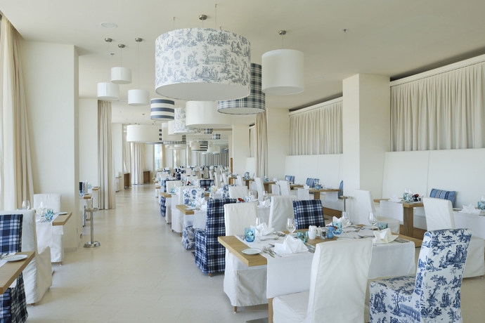 Imagen del bar/restaurante del Hotel Falkensteiner and Spa Iadera. Foto 4