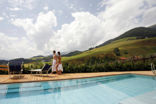 Imagen de la piscina del Hotel Falkensteiner and Spa Sonnenparadies. Foto 11