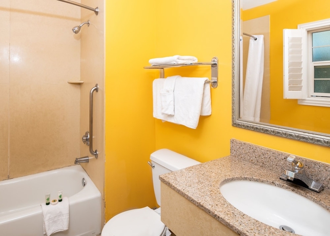 Imagen de la habitación del Hotel Fallbrook Country Inn. Foto 9