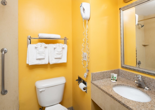 Imagen de la habitación del Hotel Fallbrook Country Inn. Foto 12