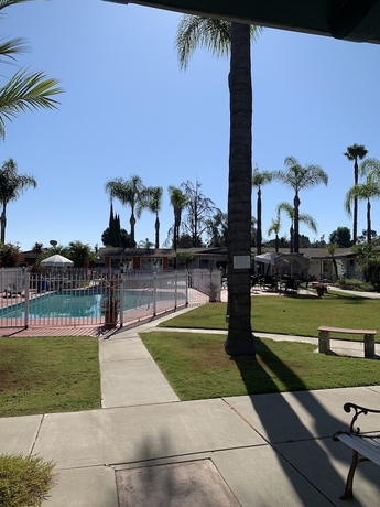 Imagen de los exteriores del Hotel Fallbrook Country Inn. Foto 13