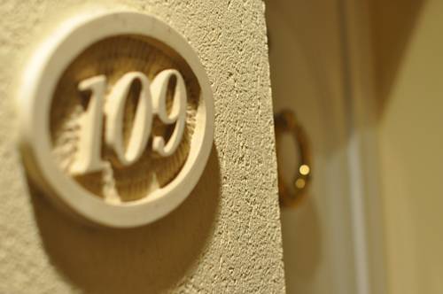 Imagen de la habitación del Hotel Falli. Foto 4