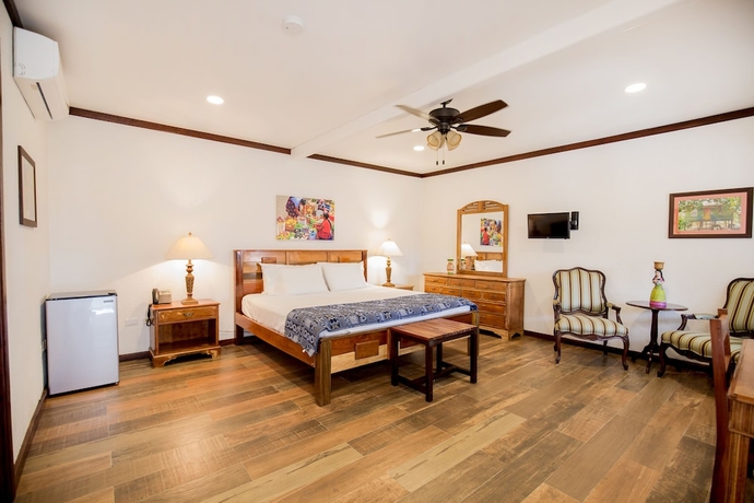 Imagen de la habitación del Hotel Falling Leaves Lodge. Foto 4