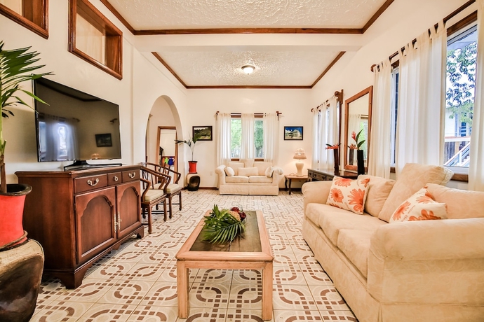 Imagen de la habitación del Hotel Falling Leaves Lodge. Foto 6