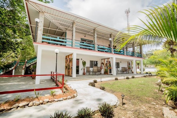 Imagen general del Hotel Falling Leaves Lodge. Foto 1