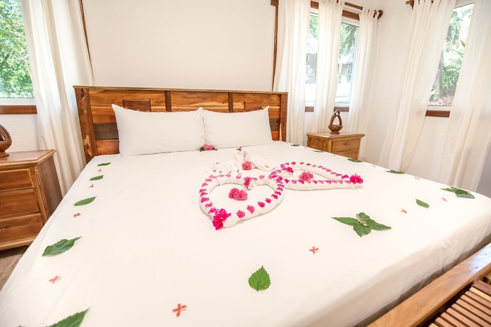 Imagen de la habitación del Hotel Falling Leaves Lodge. Foto 16