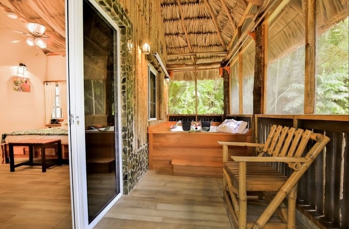 Imagen de la habitación del Hotel Falling Leaves Lodge. Foto 19