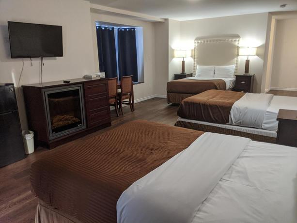 Imagen de la habitación del Hotel Falls Lodge and Suites. Foto 5