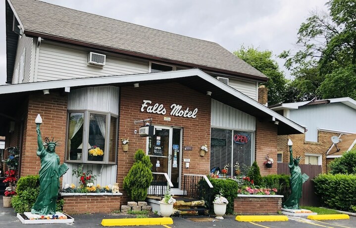 Imagen general del Hotel Falls Motel, City of Niagara Falls. Foto 1