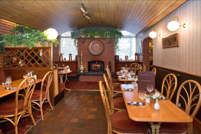 Imagen del bar/restaurante del Hotel Falls Of Lora. Foto 5