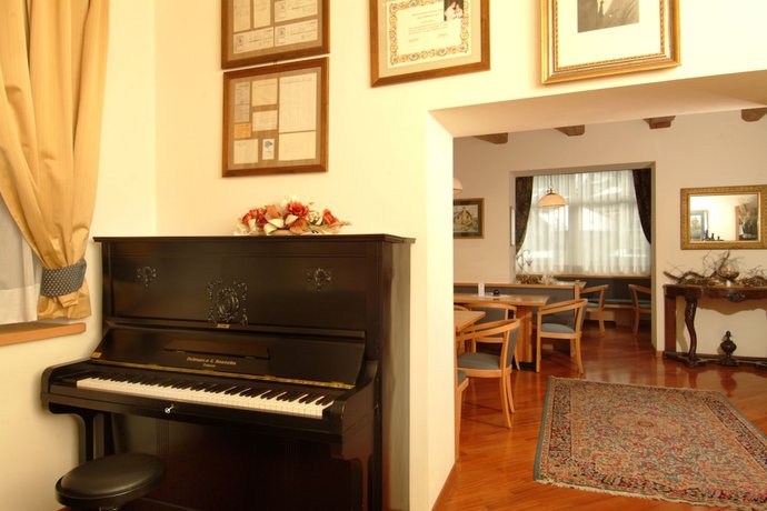 Imagen de los interiores del Hotel Faloria. Foto 20