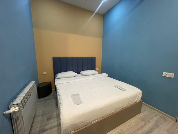 Imagen de la habitación del Hotel Fama 12. Foto 2