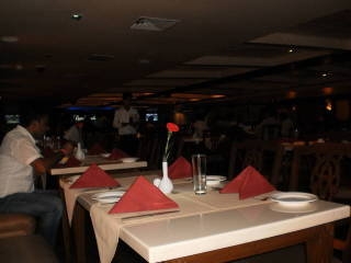 Imagen del bar/restaurante del Hotel Famafa. Foto 13