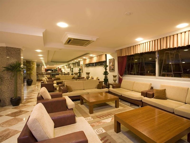 Imagen general del Hotel Fame Beach Hotel. Foto 1