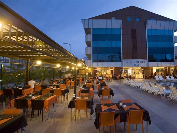 Imagen general del Hotel Fame Beach Hotel. Foto 12