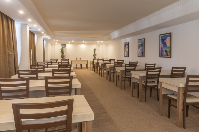 Imagen de los interiores del Hotel Fame. Foto 10