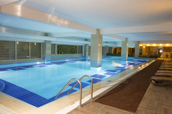 Imagen de la piscina del Hotel Fame Residence Kemer and Spa - All Inclusive. Foto 19