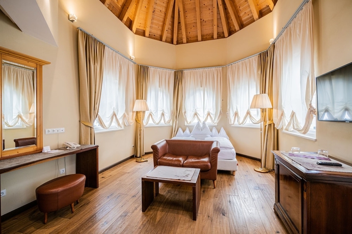 Imagen de la habitación del Hotel Famel&iacute;, Valdaora. Foto 6