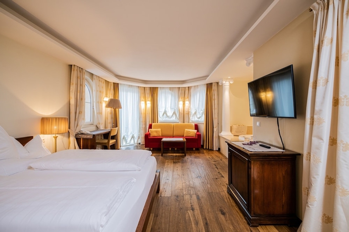 Imagen de la habitación del Hotel Famel&iacute;, Valdaora. Foto 17