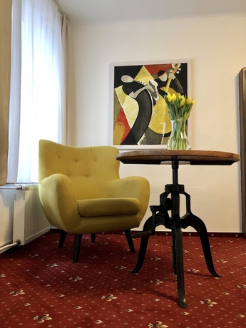 Imagen de los interiores del Hotel Familia, Cesky Krumlov. Foto 19