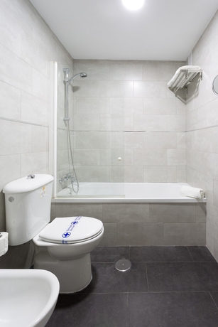 Imagen de la habitación del Hotel Familia Conde. Foto 8