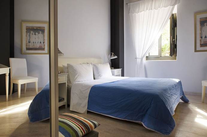 Imagen de la habitación del Hotel Familia, &Iacute;taca. Foto 6