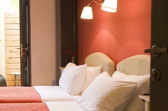 Imagen de la habitación del Hotel Familia, &Iacute;taca. Foto 12