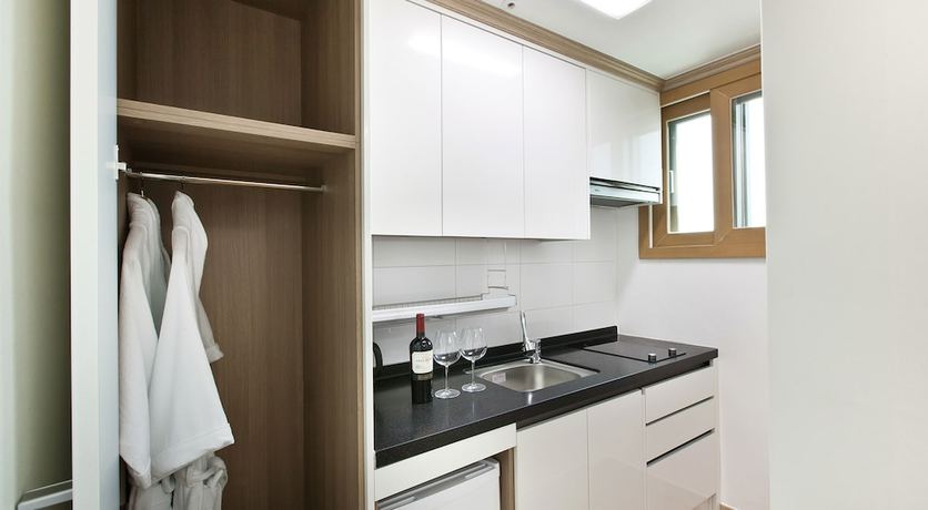 Imagen de la habitación del Hotel Familia Jeju. Foto 15