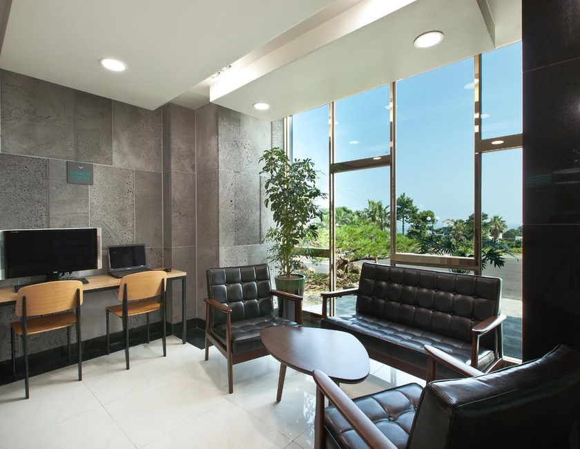 Imagen general del Hotel Familia, Seogwipo. Foto 16