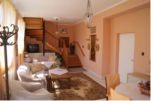 Imagen general del Hotel Familia Vend&eacute;gh&aacute;z. Foto 10