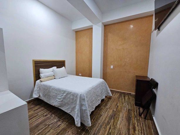 Imagen de la habitación del Hotel Familiar Abejac. Foto 2