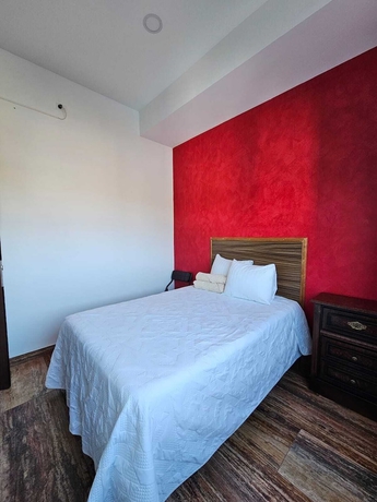 Imagen de la habitación del Hotel Familiar Abejac. Foto 13