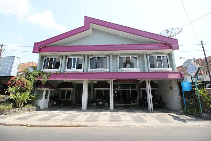 Imagen general del Hotel Familie Ayu Garut. Foto 1