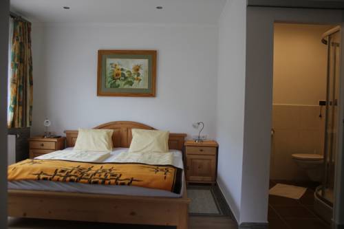 Imagen de la habitación del Hotel Familien & Wander-pension Purkhardt. Foto 16