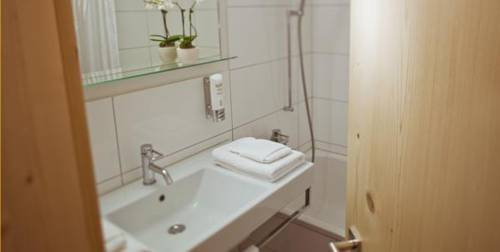 Imagen de la habitación del Hotel Familienhotel Alpina. Foto 5