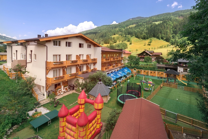 Imagen de los exteriores del Hotel Familienhotel Botenwirt. Foto 15