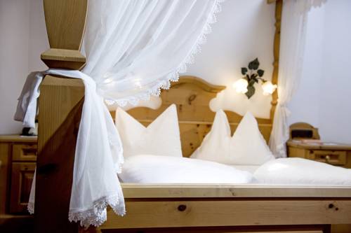 Imagen de la habitación del Hotel Familien-wellnessresort Seiwald. Foto 8