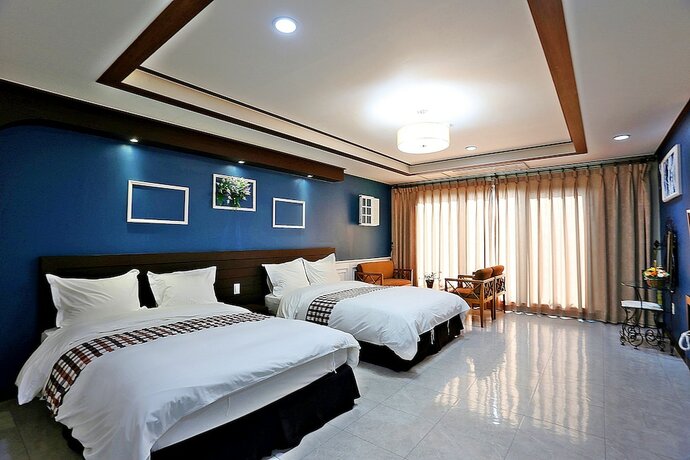Imagen de la habitación del Hotel Famille Spa Resort. Foto 15