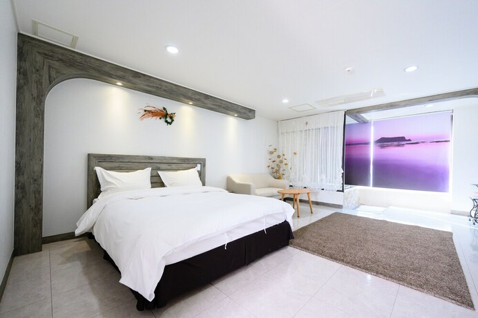 Imagen de la habitación del Hotel Famille Spa Resort. Foto 31