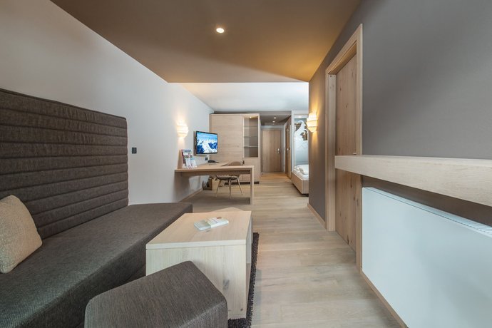 Imagen de la habitación del Hotel Familotel Alphotel. Foto 2