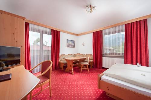 Imagen de la habitación del Hotel Familotel Central. Foto 10