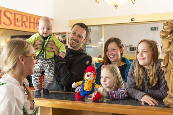 Imagen de los interiores del Hotel Familotel Kaiserhof. Foto 18